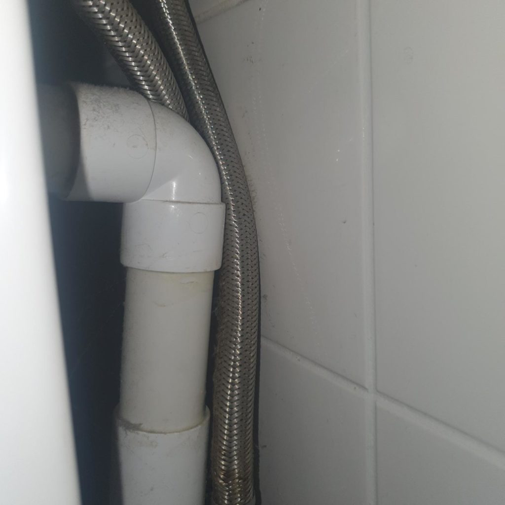 Leaking pipe